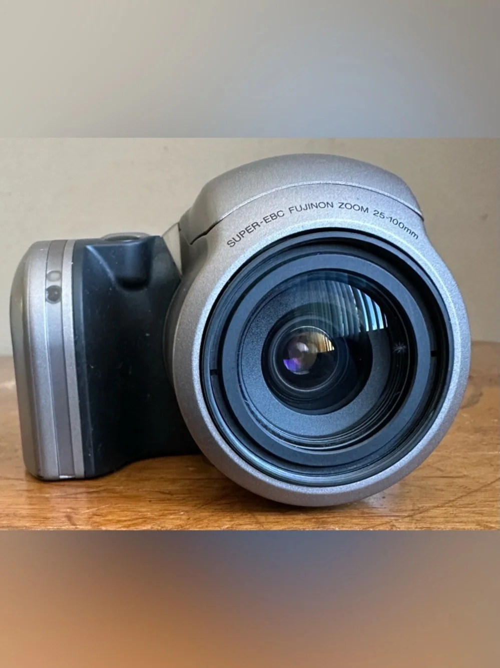 Fujifilm Endeavor 4000ix SL APS Film Digital Camera w/25-100mm Fujinon Zoom Lens